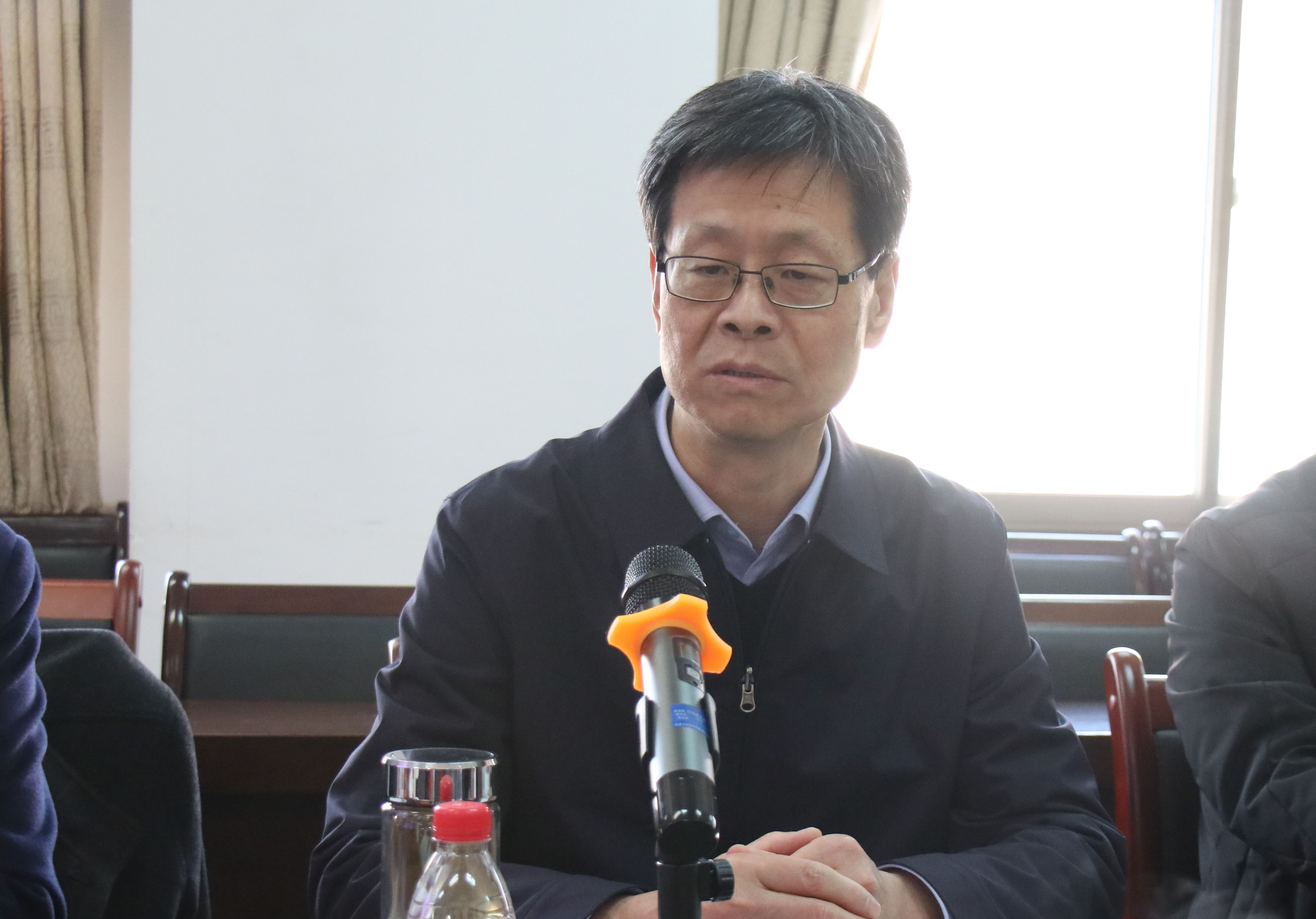 【主题教育】刘振奎副校长与学生党员共话初心-兰州交通大学